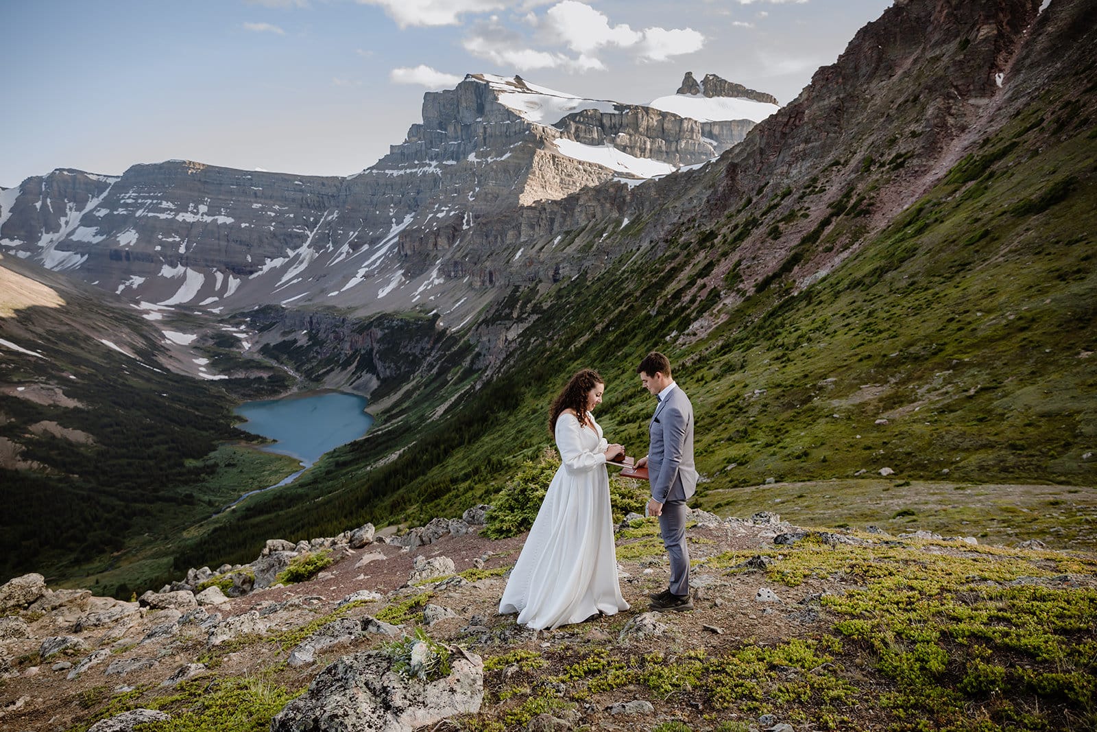 Best Places to Elope in Banff National Park – 14 Outdoor Wedding Locations